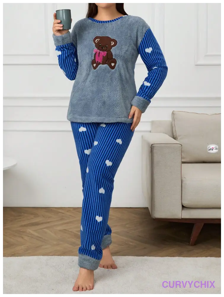 2Pcs Plus Size Heart Printed With Cute Bear Embroidery Detail Pj Set Pajama Sets