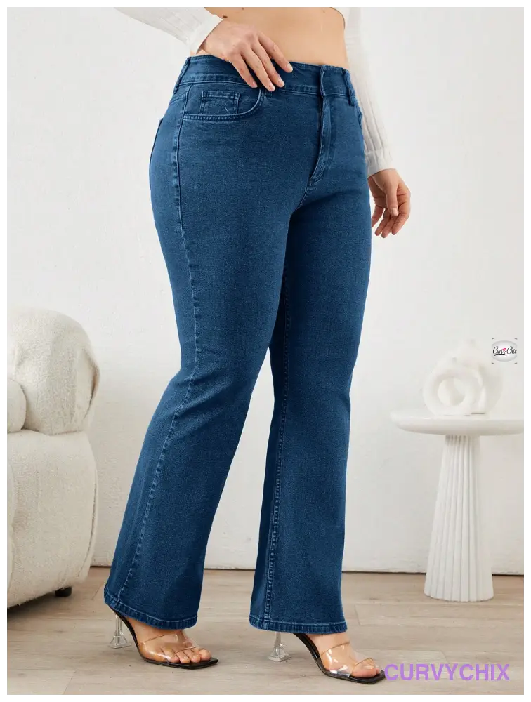 98% Cotton Ladies Plus Size Flared Jeans With Slant Pockets